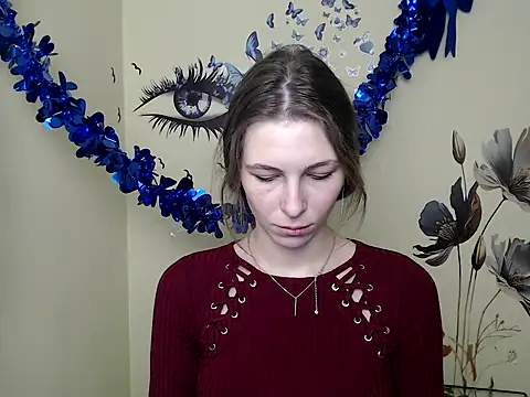 StrangerGi online show from February 14, 7:07 am