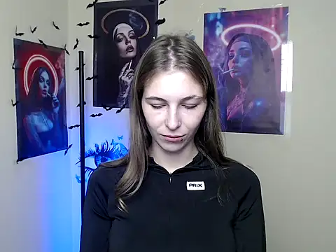 StrangerGi online show from October 8, 6:11 am