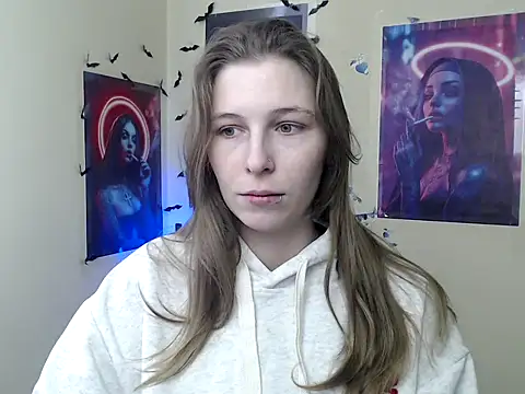 Snapshot of StrangerGi chatting on February 2, 7:07 am StrangerGi online show from February 2, 7:07 am