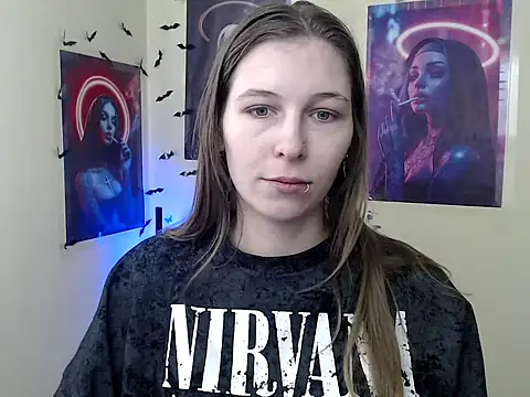 Snapshot of StrangerGi chatting on February 3, 7:46 am StrangerGi online show from February 3, 7:46 am