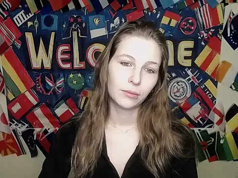 Snapshot of StrangerGi chatting on February 7, 7:12 am StrangerGi online show from February 7, 7:12 am