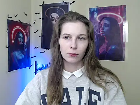 Snapshot of StrangerGi chatting on February 11, 12:54 pm StrangerGi online show from February 11, 12:54 pm