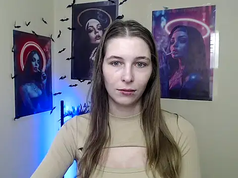 Snapshot of StrangerGi chatting on February 14, 7:05 am StrangerGi online show from February 14, 7:05 am