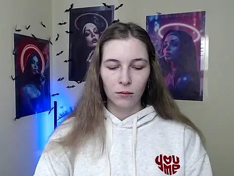 Snapshot of StrangerGi chatting on February 26, 7:07 am StrangerGi online show from February 26, 7:07 am