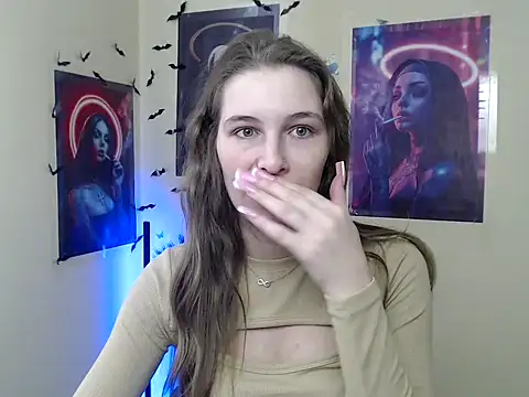 Snapshot of StrangerGi chatting on February 28, 7:09 am StrangerGi online show from February 28, 7:09 am