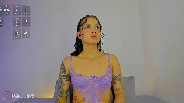 pau live online show from February 12, 5:24 am