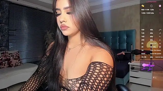 Snapshot of MelanieRioss chatting on October 22, 1:22 pm MelanieRioss online show from October 22, 1:22 pm