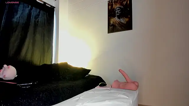 Nina Fuentes online show from November 12, 10:09 pm