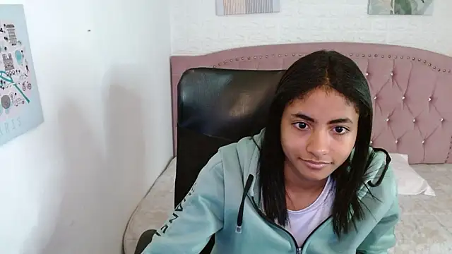 shaneelle online show from October 2, 3:02 am