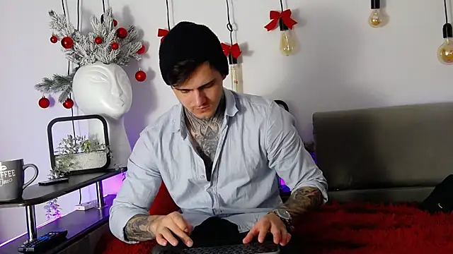 CarterCole online show from January 2, 6:29 am