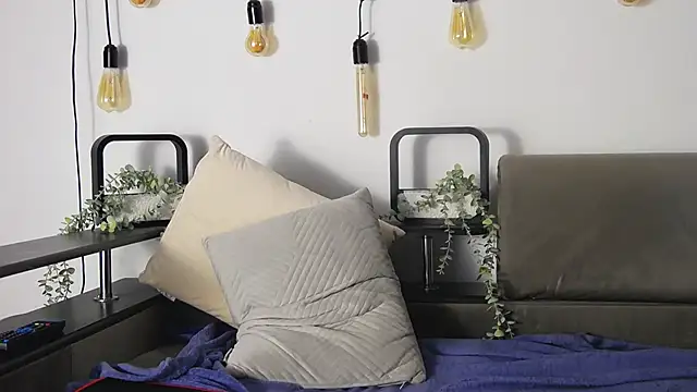 CarterCole online show from February 2, 3:28 pm