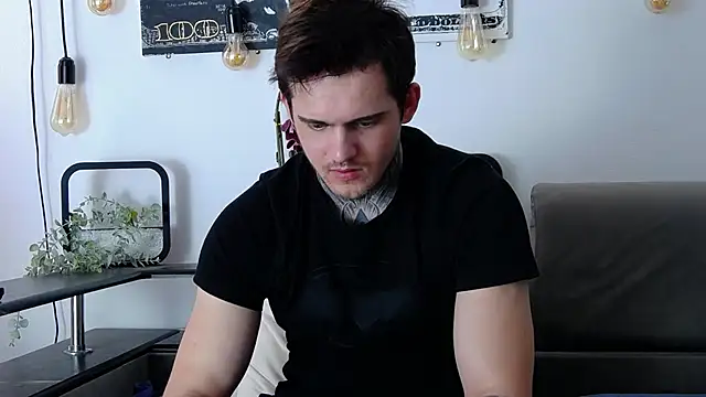 CarterCole online show from March 1, 11:06 am