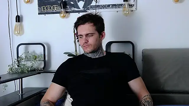 CarterCole online show from March 1, 5:16 pm