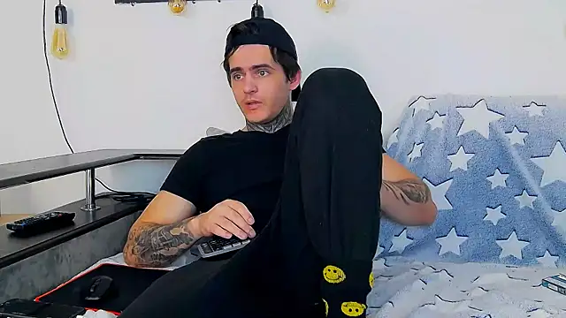 CarterCole online show from January 13, 2:00 pm