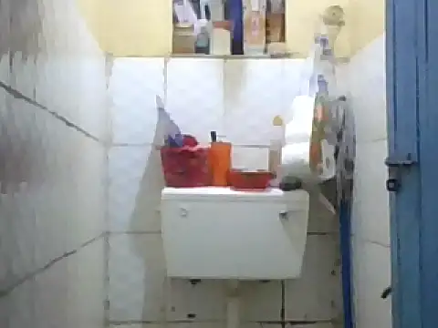 Snapshot of Bootiq chatting on February 18, 9:44 pm Bootiq online show from February 18, 9:44 pm