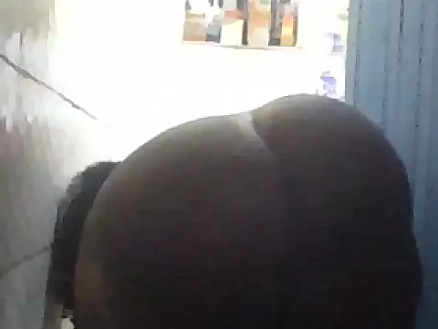 Snapshot of Bootiq chatting on February 21, 9:16 pm Bootiq online show from February 21, 9:16 pm