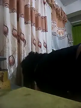 Snapshot of Bootiq chatting on February 28, 10:27 am Bootiq online show from February 28, 10:27 am