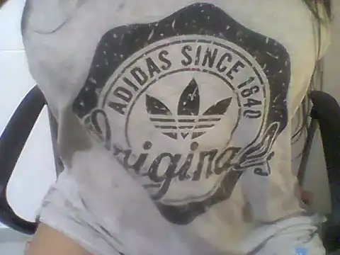 Snapshot of izanmiller2001 chatting on January 9, 7:40 pm izanmiller2001 online show from January 9, 7:40 pm