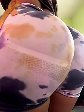 Snapshot of izanmiller2001 chatting on October 2, 6:48 pm izanmiller2001 online show from October 2, 6:48 pm