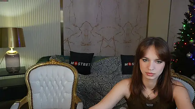 Brendi054 online show from December 15, 11:34 am