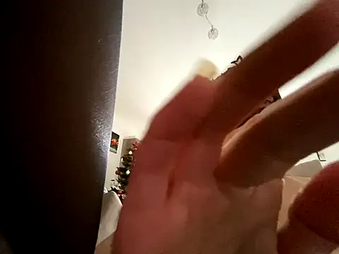 Marilou1983 online show from December 5, 12:55 pm