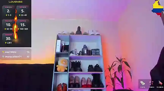 Snapshot of litz81 chatting on February 15, 8:33 pm litz81 online show from February 15, 8:33 pm