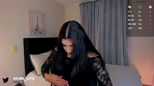 Snapshot of litz81 chatting on September 20, 12:33 am litz81 online show from September 20, 12:33 am