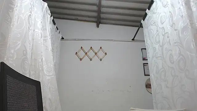 Snapshot of mia_donatto369 chatting on May 15, 8:16 pm mia donatto369 online show from May 15, 8:16 pm
