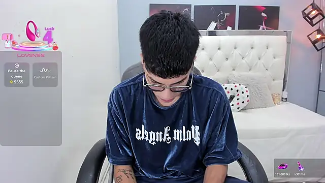 Noha scott online show from March 24, 11:10 pm