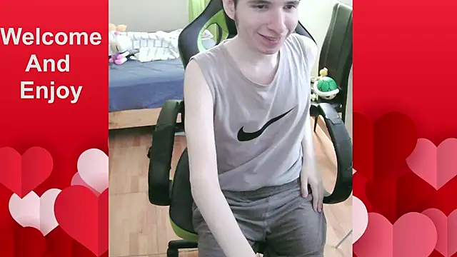 Twink martinboy online show from March 28, 7:24 pm