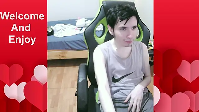 Twink martinboy online show from April 21, 9:06 pm