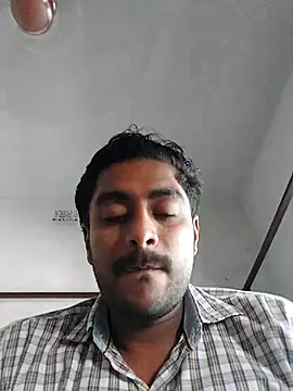 Snapshot of lm12334 chatting on October 23, 8:13 am lm12334 online show from October 23, 8:13 am