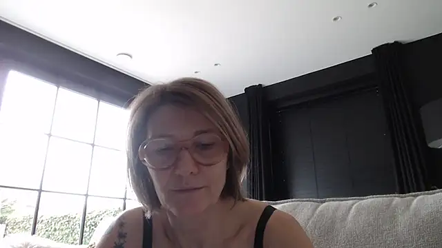 godinflower online show from February 10, 1:22 pm