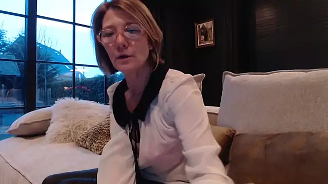 godinflower online show from February 10, 4:58 pm