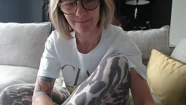 godinflower online show from September 17, 8:27 am