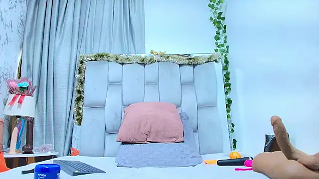  Marcela   online show from December 18, 12:33 pm