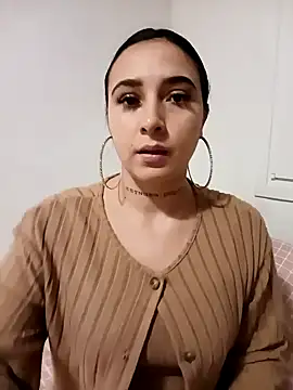 Juanamd1 online show from December 3, 8:27 am