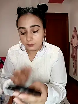 Juanamd1 online show from January 17, 8:24 am