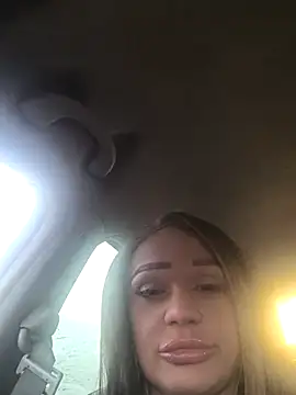 ImCarolinaCutiexxx online show from September 25, 11:25 am