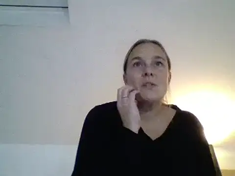 scrummymummy2 online show from December 2, 8:26 pm