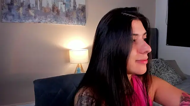 Snapshot of dakotaa__ chatting on December 21, 11:45 pm dakotaa online show from December 21, 11:45 pm