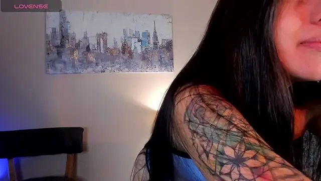 Snapshot of dakotaa__ chatting on January 25, 8:21 pm dakotaa online show from January 25, 8:21 pm