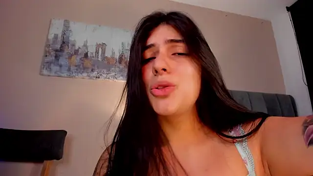 Snapshot of dakotaa__ chatting on January 31, 11:45 pm dakotaa online show from January 31, 11:45 pm