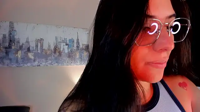 Snapshot of dakotaa__ chatting on March 3, 8:21 pm dakotaa online show from March 3, 8:21 pm