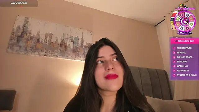 dakotaa   online show from November 6, 8:32 pm