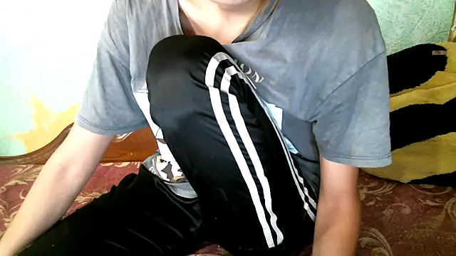 DennisXCaroll online show from December 16, 7:46 am