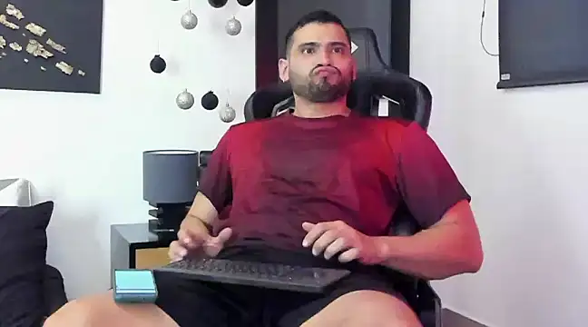 Snapshot of Dereck_vega chatting on December 27, 9:00 pm Dereck vega online show from December 27, 9:00 pm