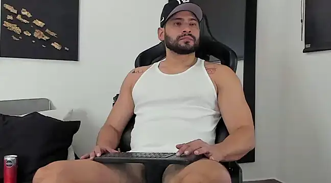 Snapshot of Dereck_vega chatting on January 31, 9:48 pm Dereck vega online show from January 31, 9:48 pm