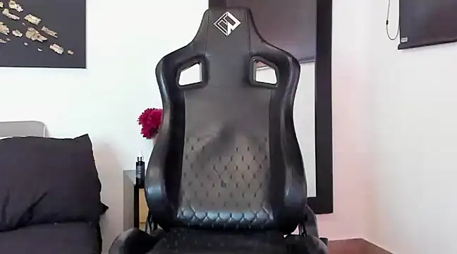 Snapshot of Dereck_vega chatting on March 8, 12:22 am Dereck vega online show from March 8, 12:22 am