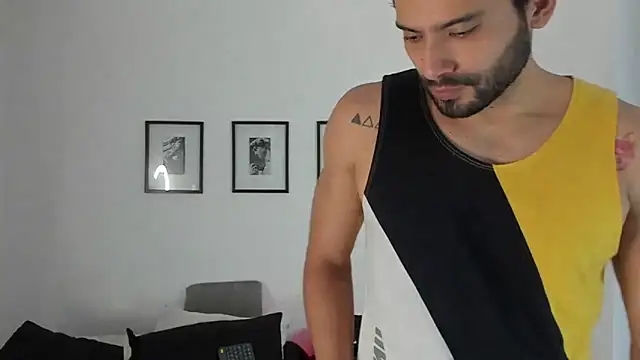 Snapshot of Dereck_vega chatting on September 26, 10:58 pm Dereck vega online show from September 26, 10:58 pm